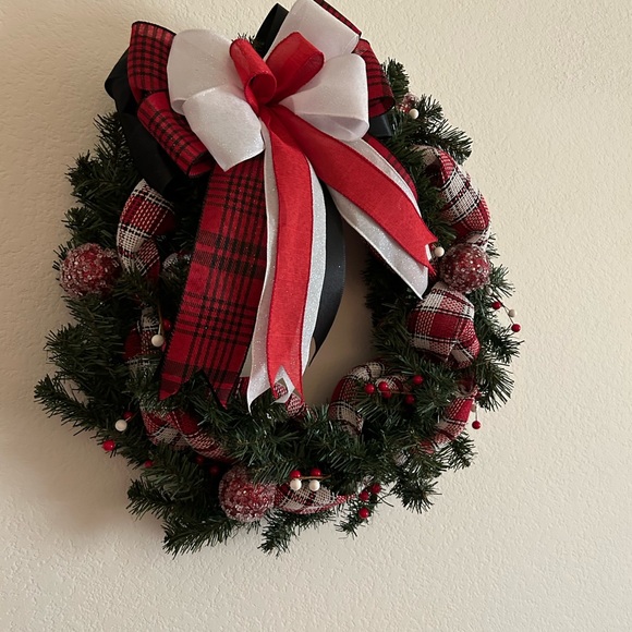 Christmas Wreath - Picture 2 of 5